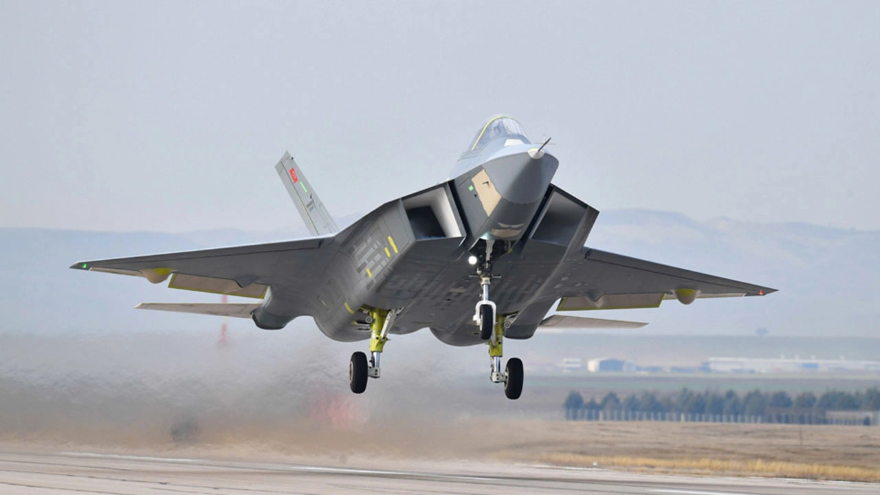 Foto - Fransızlar TUSAŞ'ta fotoğraflanan Kaan uçağının arkasında ne olduğunu şok içerisinde açıkladı