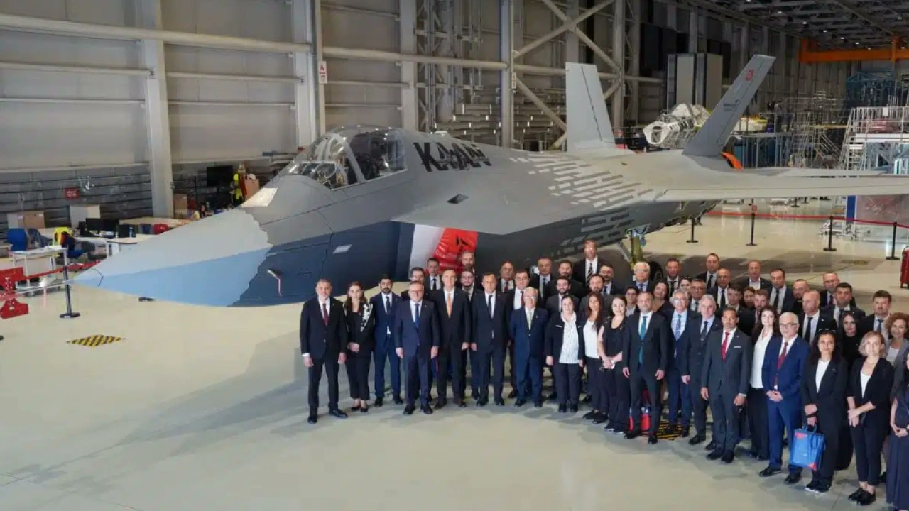 Foto - Fransızlar TUSAŞ'ta fotoğraflanan Kaan uçağının arkasında ne olduğunu şok içerisinde açıkladı