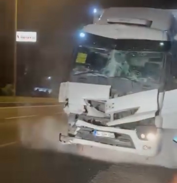  Freni boşaldı, ters şeride girip yandı