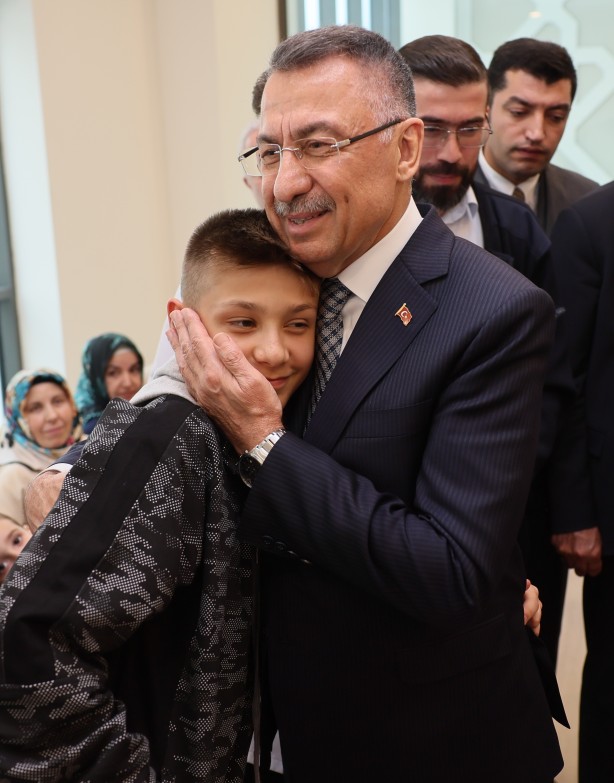 Foto - Fuat Oktay'dan anlamlı ziyaret