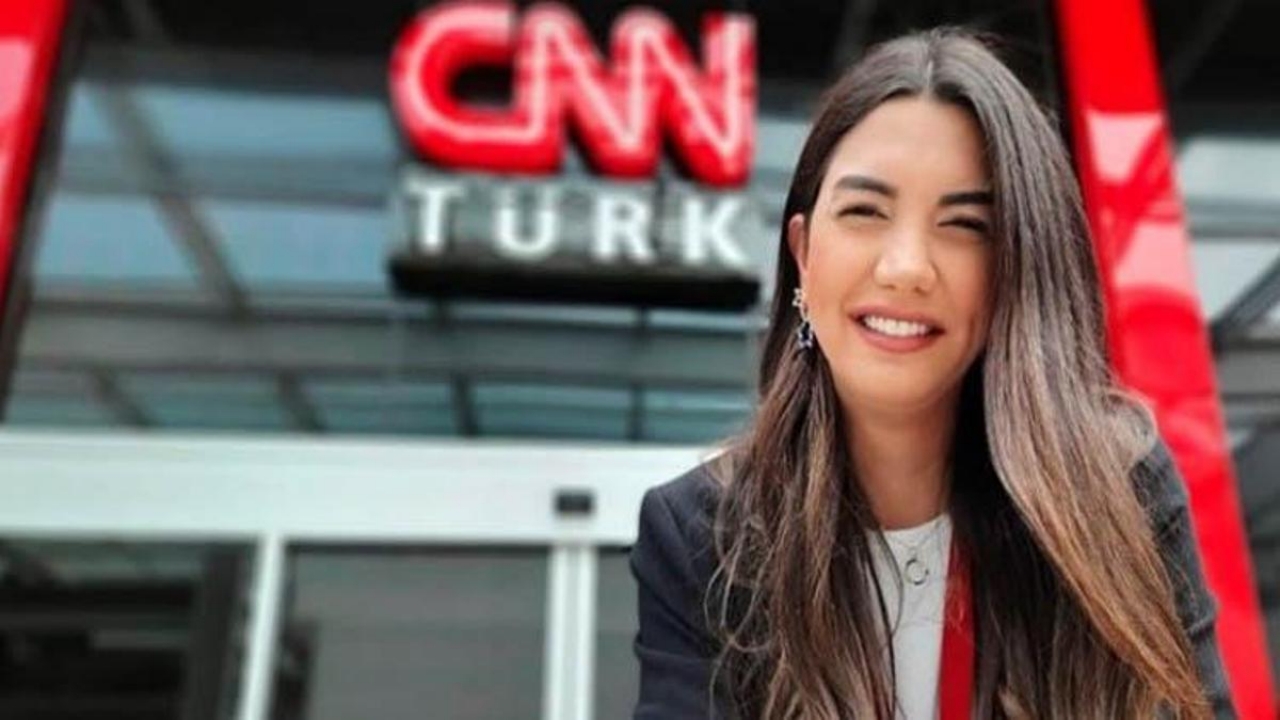 Foto - Fulya Öztürk’e "Manifest" linci! Gerçeği haykırdı, hedef oldu