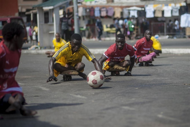 Foto - Futbol aşkları engel tanımıyor