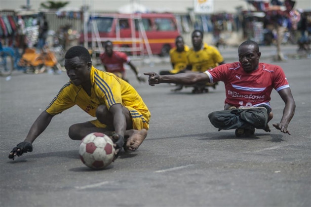 Foto - Futbol aşkları engel tanımıyor