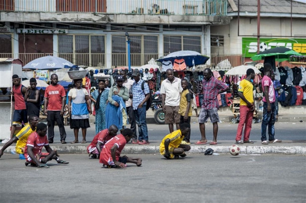 Foto - Futbol aşkları engel tanımıyor