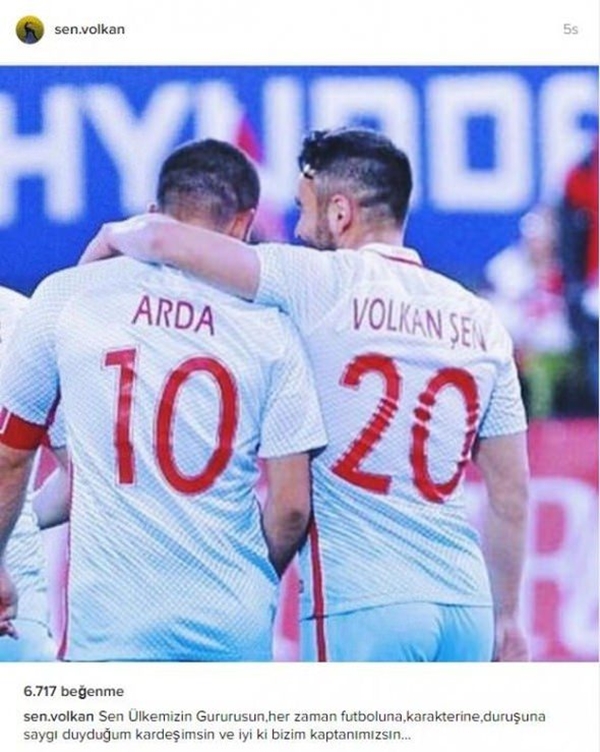 Foto - Futbol camiasından Arda Turan'a destek