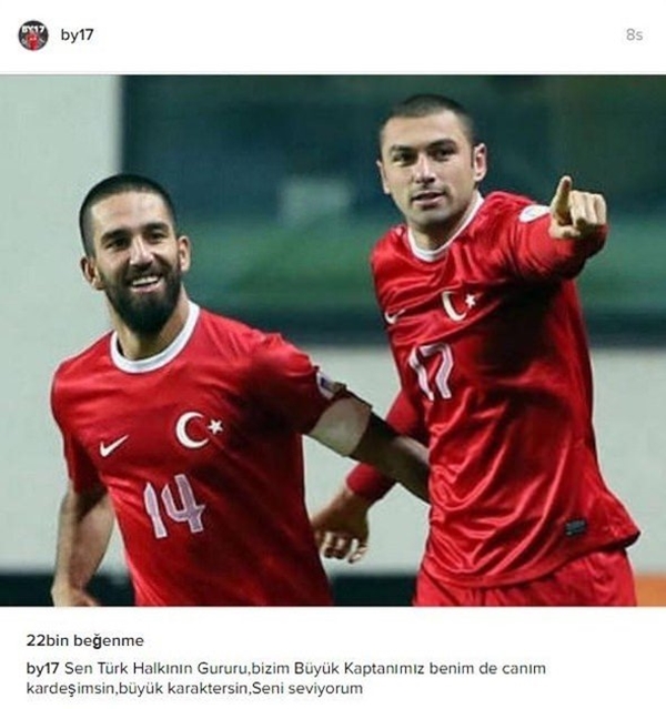 Foto - Futbol camiasından Arda Turan'a destek