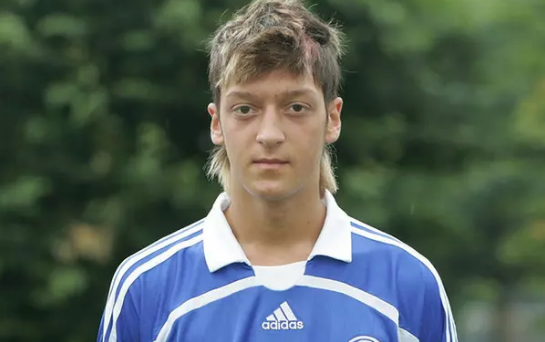 Foto - Futbol devi iflas etti! Yetersiz, sadece birkaçı bile: Taraftarlar şokta: İflas bayrağını çekti: Mesut Özil’inden Ozan Kabak’ına kadar…