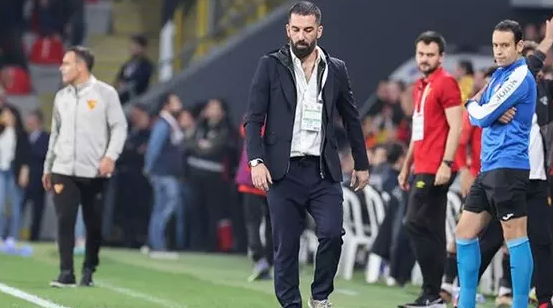 Foto - Futbol dünyasını sarsan dolandırıcılık! Yeni gelişme: Arda Turan'ın çektiği video kaydı, dava dosyasında! "Emre Belözoğlu'nun 1 lira parası kalmadı!