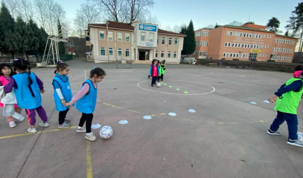 Foto - Futbol Gelişim Projesi 4 Ayda 500 Bine Yakın Öğrenciye Ulaştı! TFF Gönüllü Liderlik Belgesi...