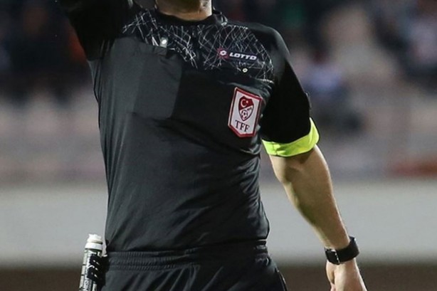 Futbol hakemlerinin kazançları ne kadar? İşte tartışılan Süper Lig hakemlerinin kazançları...