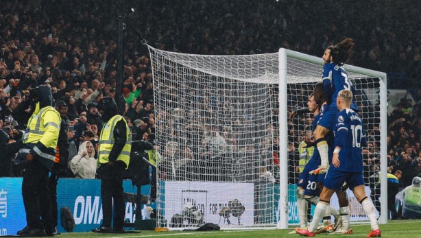 Foto - Futbol tarihinde böyle bir şey ne görüldü ne duyuldu! O futbolcunun yaptığı hareket ortalığı ayağa kaldırdı! İzleyenler gözlerine inanamadı