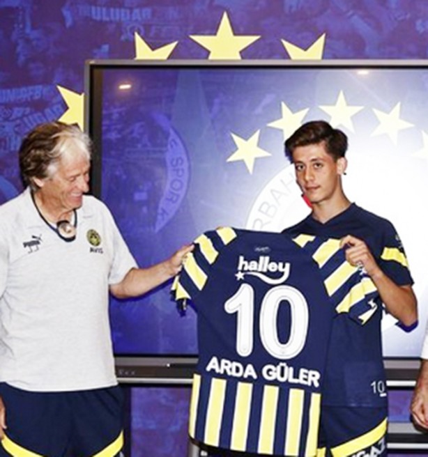 Foto - Futbolcu hazinesi bulundu! Altın gibi yağmaya başladı… Büyük müjde! Açık adresi verdi: