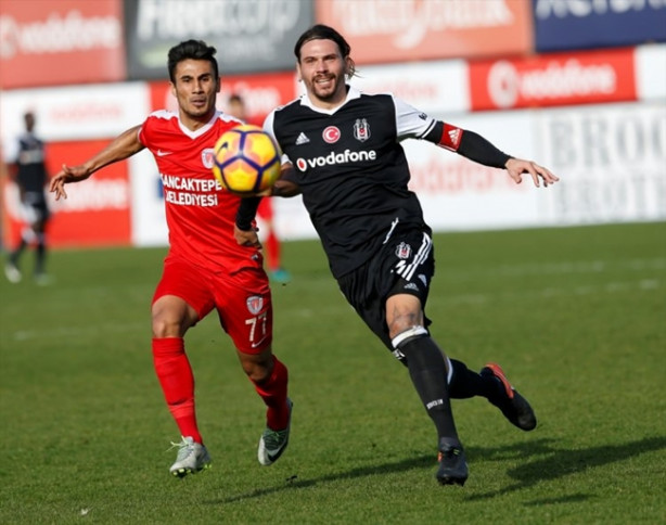 Foto - Futbolcuların ücretleri dudak uçuklatıyor ama o isim ücret almıyor! 