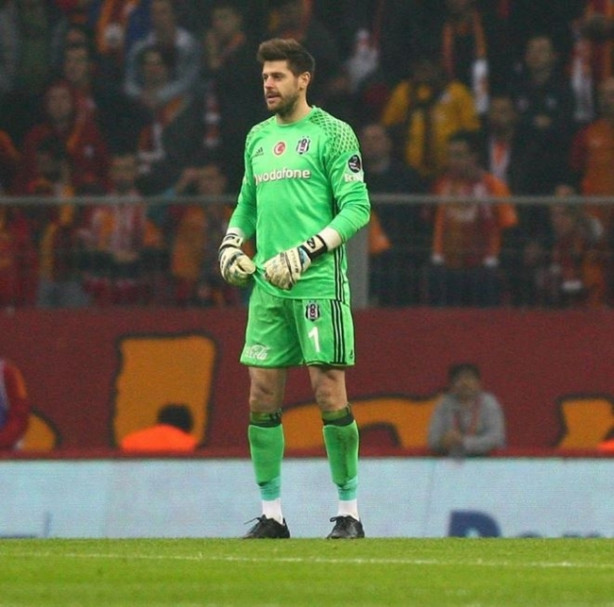 Foto - Futbolcuların ücretleri dudak uçuklatıyor ama o isim ücret almıyor! 