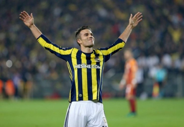 Futbolcuların ücretleri dudak uçuklatıyor ama o isim ücret almıyor! 