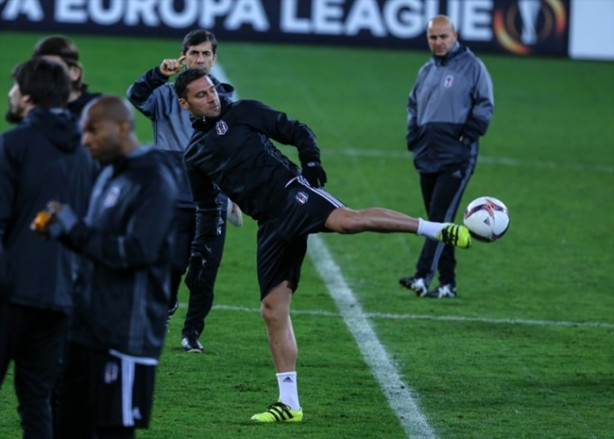 Foto - Futbolcuların ücretleri dudak uçuklatıyor ama o isim ücret almıyor! 