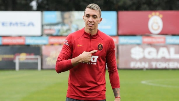 Foto - Futbolda dolandırıcılık krizi! İşte parasını kaptırdığı iddia edilen yıldız futbolcular...