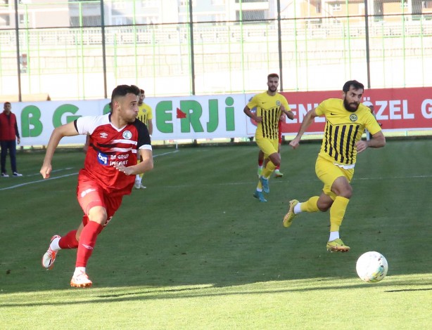 Foto - Futboldan men edin şunları! Kavgayı ayıran polislere bakın ne yaptılar