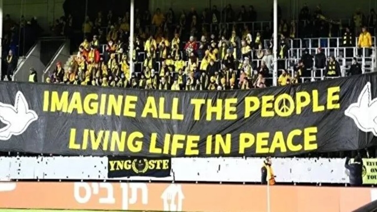 Foto - Futbolseverlerin çağrısı sürüyor! "İsrail'e kırmızı kart göster