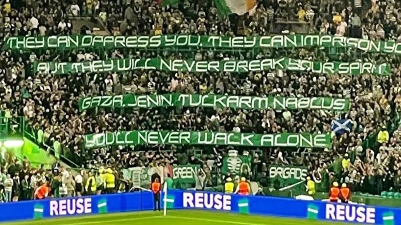 Foto - Futbolseverlerin çağrısı sürüyor! "İsrail'e kırmızı kart göster