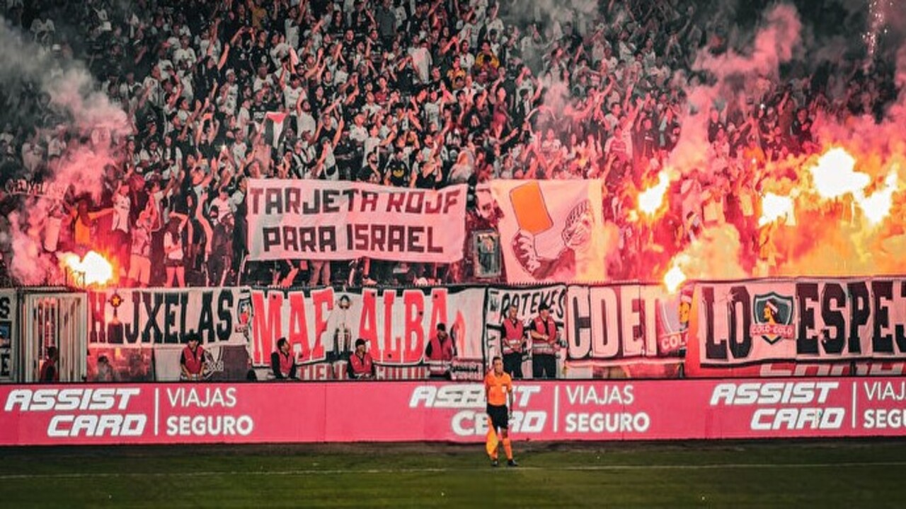 Foto - Futbolseverlerin çağrısı sürüyor! "İsrail'e kırmızı kart göster