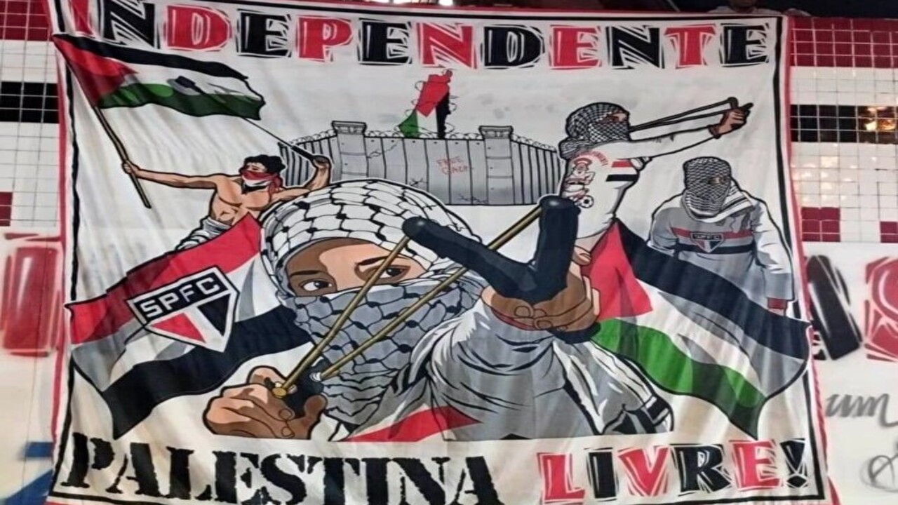 Foto - Futbolseverlerin çağrısı sürüyor! "İsrail'e kırmızı kart göster