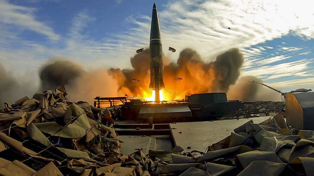 Foto - Füze ve İDA üretimi yapılıyordu! Savunma sanayii tesisi İHA ile vuruldu: Kayıp çok büyük