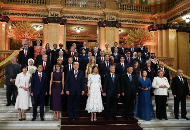 Foto - G20 yemeğinde Reis-i Cumhur Erdoğan için özel garson vardı