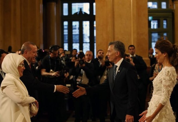 Foto - G20 yemeğinde Reis-i Cumhur Erdoğan için özel garson vardı