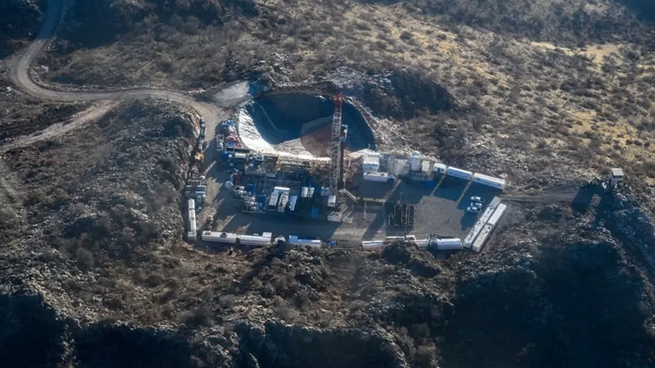 Gabar'dan sonra bir ilden daha petrol müjdesi: Petrol kulesi dikiliyor!