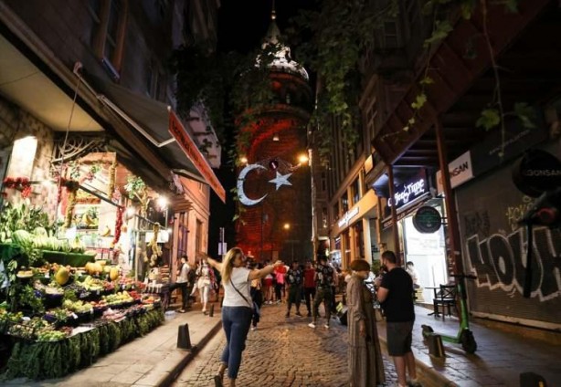 Foto - Galata Kulesi'nde ışık gösterisi