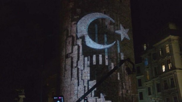 Foto - Galata Kulesi'nde ışık gösterisi