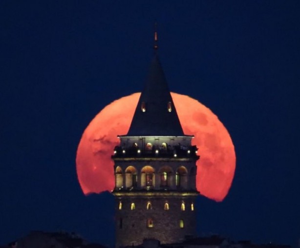 Foto - Galata Kulesi'nin ilk kez duyacağınız pencere detayı!
