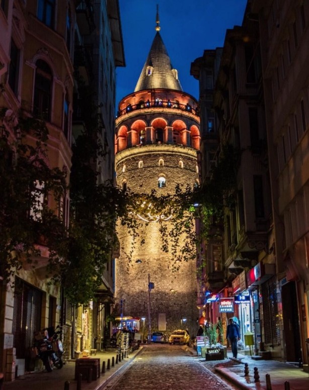 Foto - Galata Kulesi'nin ilk kez duyacağınız pencere detayı!