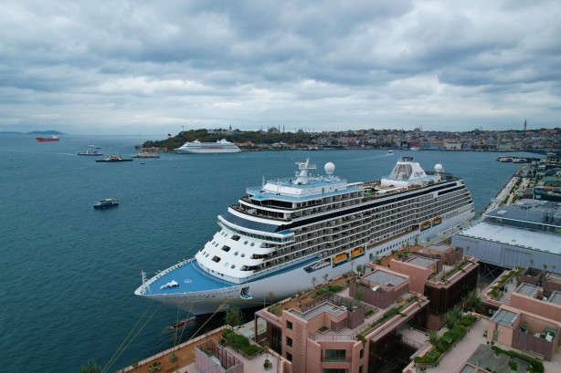 Foto - Galataport'a kruvaziyer gemi akını
