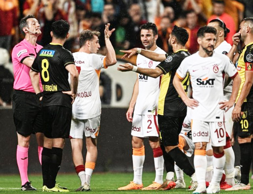 Foto - Galatasaray ayağa kalkıyor! Öyle bir hamle geliyor ki...
