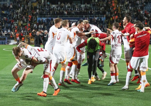 Foto - Galatasaray ayağa kalkıyor! Öyle bir hamle geliyor ki...