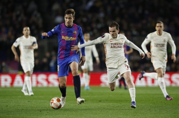 Galatasaray Barcelona maçında tarihe geçti