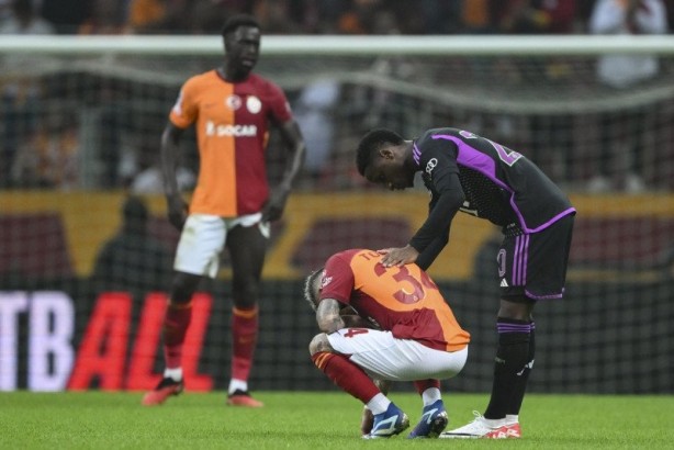 Galatasaray Bayern Münih'i sahadan sildi! İlk 45 dakikada müthiş istatistik...