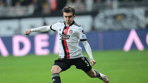 Foto - Galatasaray, Beşiktaş'a yılın transfer çalımını atıyor! Kartal'ın eski yıldızı Cim-Bom’a imza atacak! Bu transfer, ortalığı ayağa kaldırır