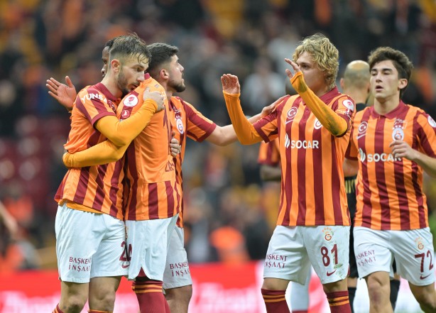 Foto - Galatasaray bile bu kadarını beklemiyordu! Fiyatı için yapılan bu teklif şaşırttı... Kamada pazarlığı: