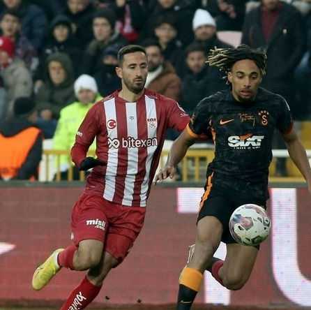 Foto - Galatasaray bu darbeyi hak etmiyor! Bir bu eksikti...