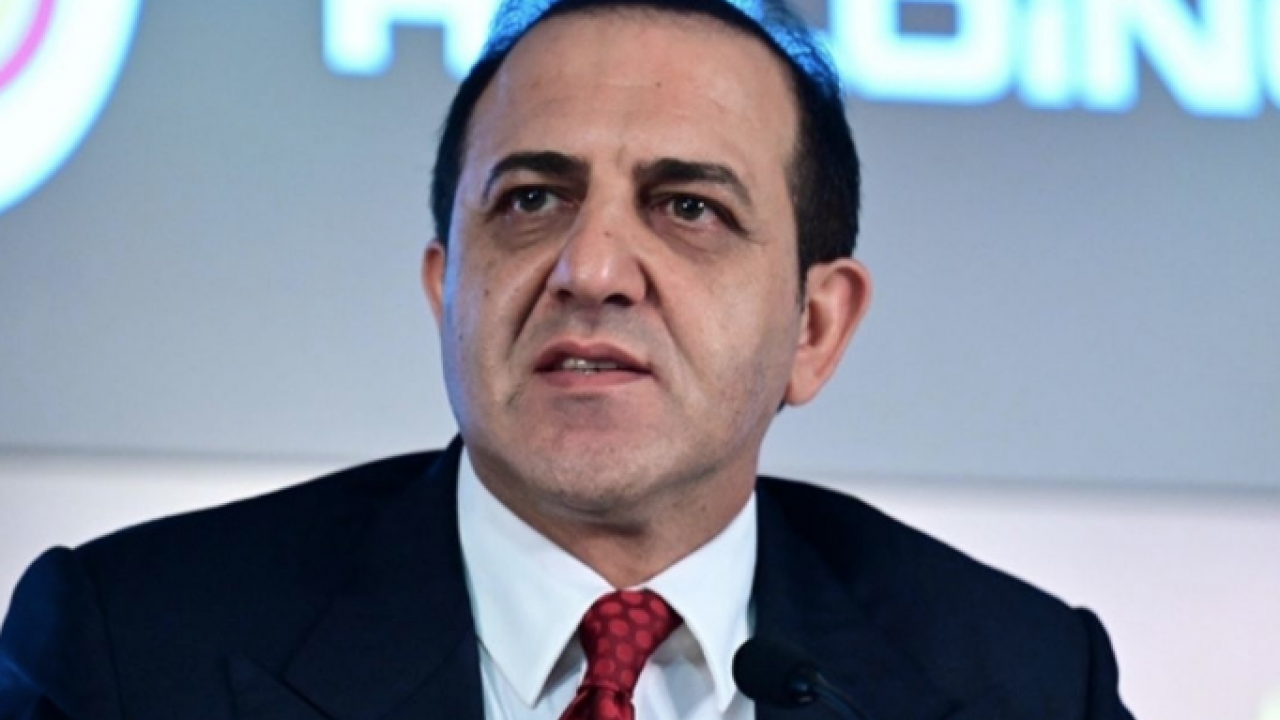 Galatasaray eridikçe eriyor! 'Yönetim istifa sesleri Rams Park'ta'... Kavukcu elleri bomboş İstanbul'a döndü