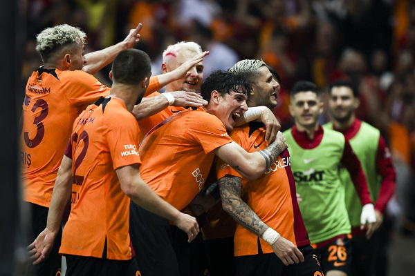 Foto - Galatasaray-Fenerbahçe derbisinden sonra konuştu! Ahmet Çakar'dan olay sözler