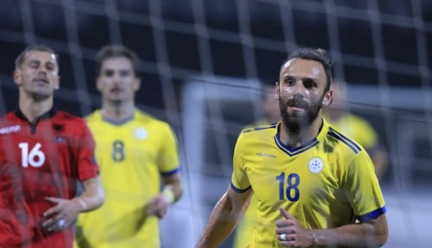 Foto - Galatasaray Fenerbahçe'nin eski yıldızının peşinde