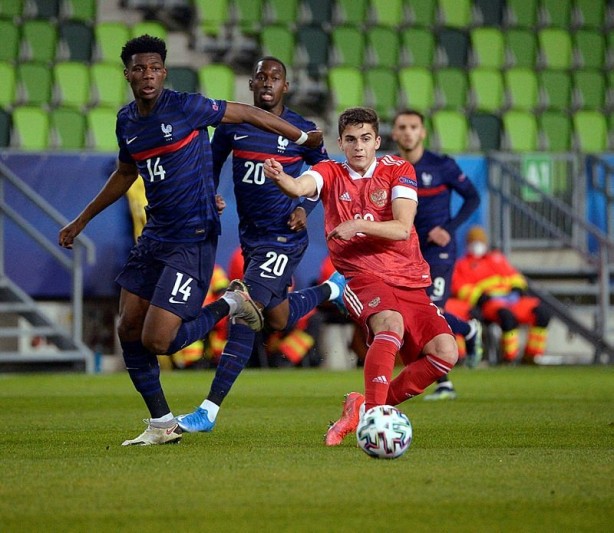 Foto - Galatasaray flaş transfer için harekete geçti! Yeni sezon bombası...