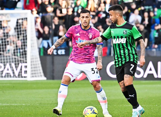 Foto - Galatasaray için çok ama çok büyük tehlike! Şaşkına çevirdiler: Fenerbahçe'den Galatasaray'a dev çalım!