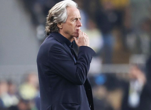 Foto - Galatasaray için çok ama çok büyük tehlike! Şaşkına çevirdiler: Fenerbahçe'den Galatasaray'a dev çalım!