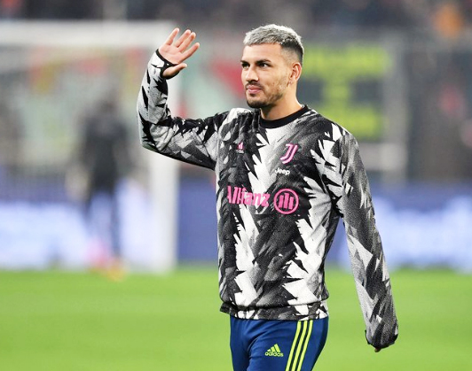 Foto - Galatasaray için çok ama çok büyük tehlike! Şaşkına çevirdiler: Fenerbahçe'den Galatasaray'a dev çalım!