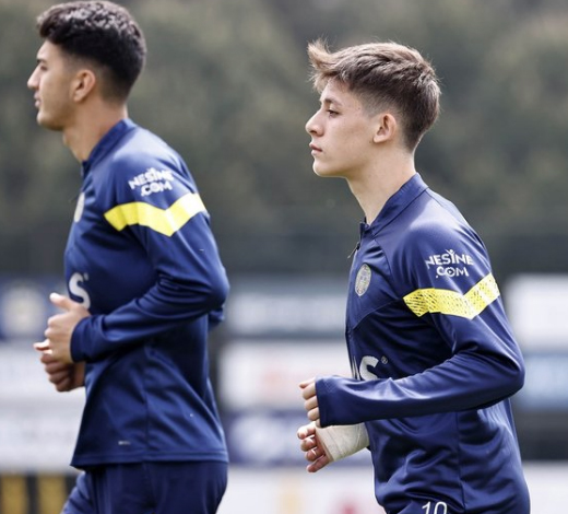 Foto - Galatasaray için çok ama çok büyük tehlike! Şaşkına çevirdiler: Fenerbahçe'den Galatasaray'a dev çalım!